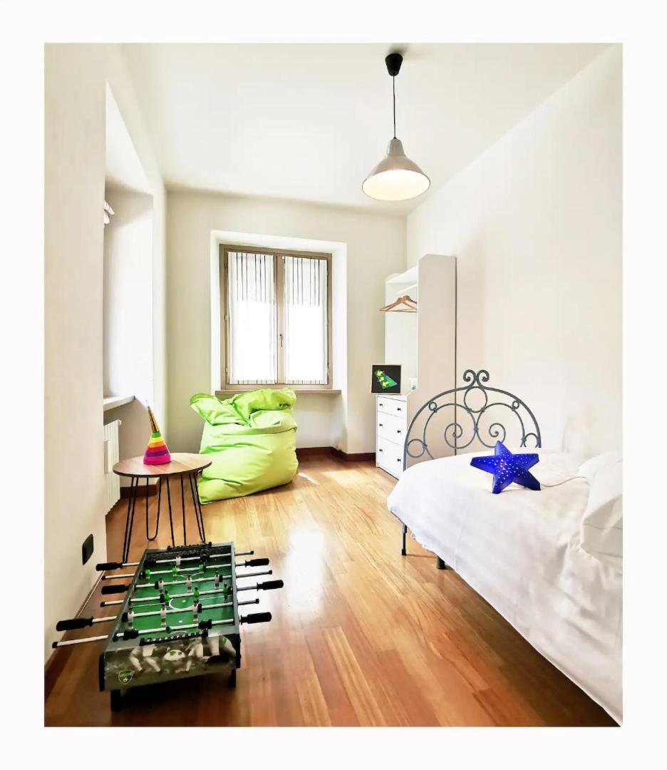 Due Dei Mille. Incantevole Casa In Centro Ad Alba エクステリア 写真