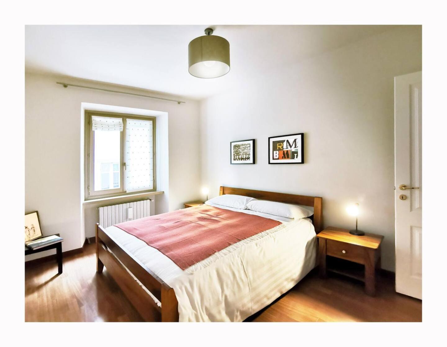 Due Dei Mille. Incantevole Casa In Centro Ad Alba エクステリア 写真