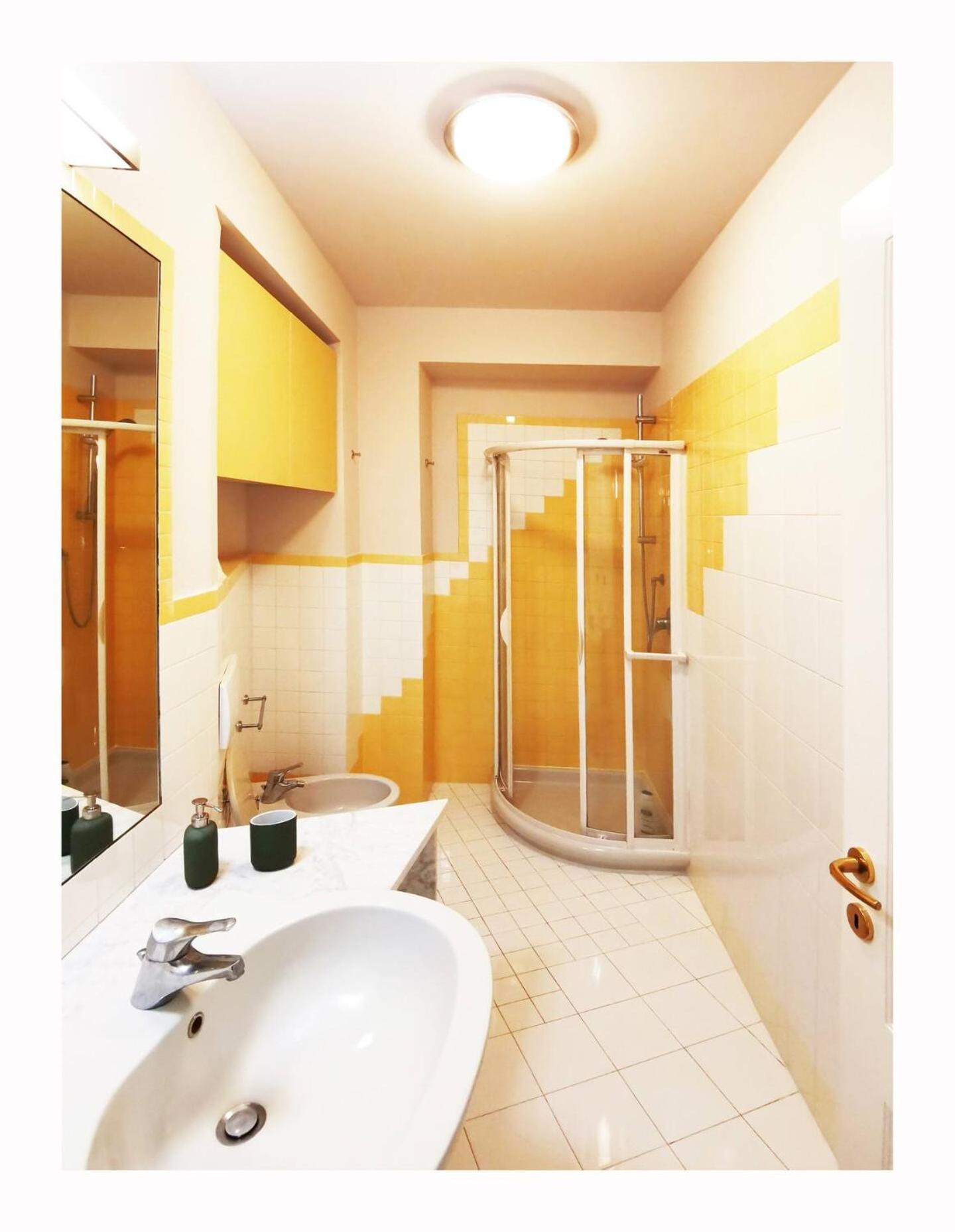 Due Dei Mille. Incantevole Casa In Centro Ad Alba エクステリア 写真